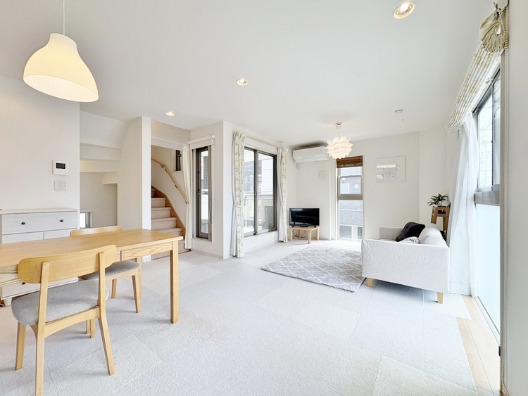 居間 「空間が織り成すひとつ先の住み心地」を演出します。