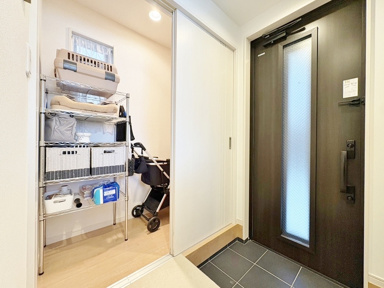 収納 居室にはクローゼットがあり、荷物もスッキリ収納して快適にお過ごしいただけます。