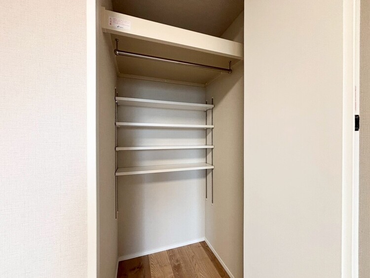 その他 家電やスーツケース、ストック品など何でも片付く嬉しい空間です。