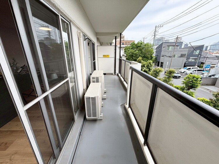 その他 朝の澄んだ空気や、夕方に吹く清々しい風を感じられるバルコニー。