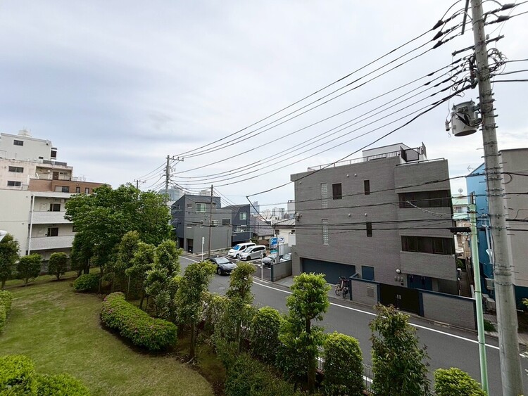 その他 眺望や窓からの景色が良いと、家で過ごす時間も快適です。