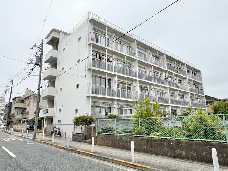 その他 飽きのこないシンプルモダンな外観です。