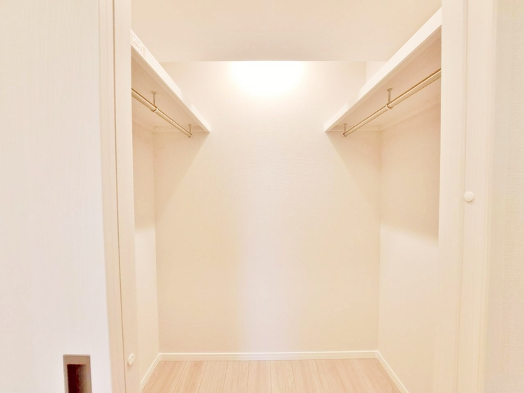 その他 収納スペースが付いていて、お部屋を広く使っていただけます。