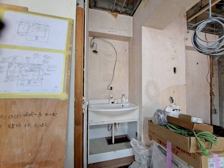 その他 清潔感を感じられる洗面化粧台。