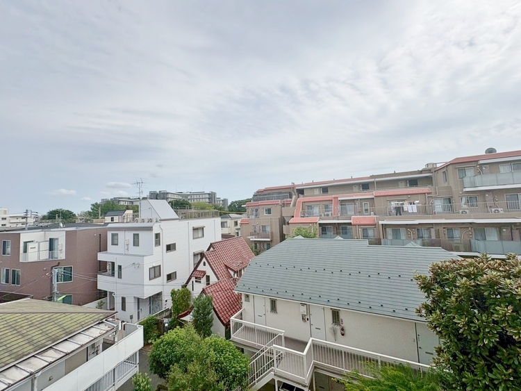 その他 眺望や窓からの景色が良いと、家で過ごす時間も快適です。