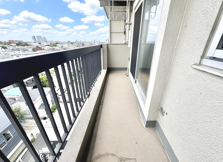 その他 朝の澄んだ空気や、夕方に吹く清々しい風を感じられるバルコニー。