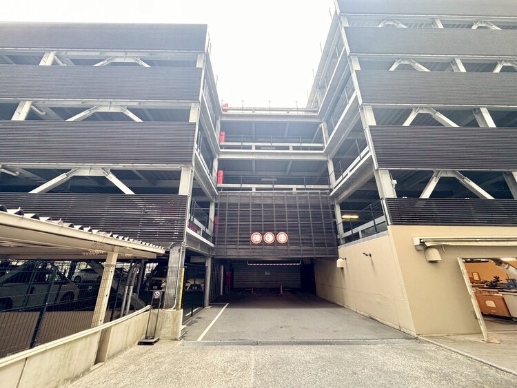 その他 駐車スペースが嬉しいですね。※空き状況は都度ご確認下さい。