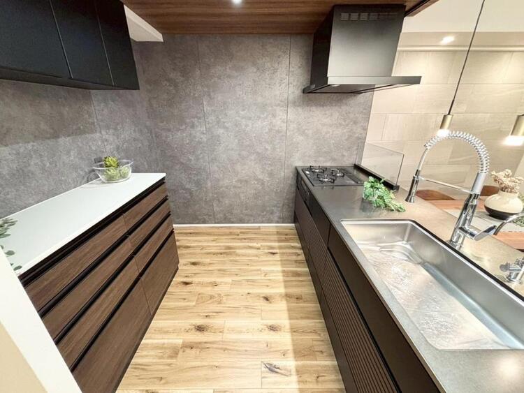 その他 使いやすくスタイリッシュなキッチン空間になっております。