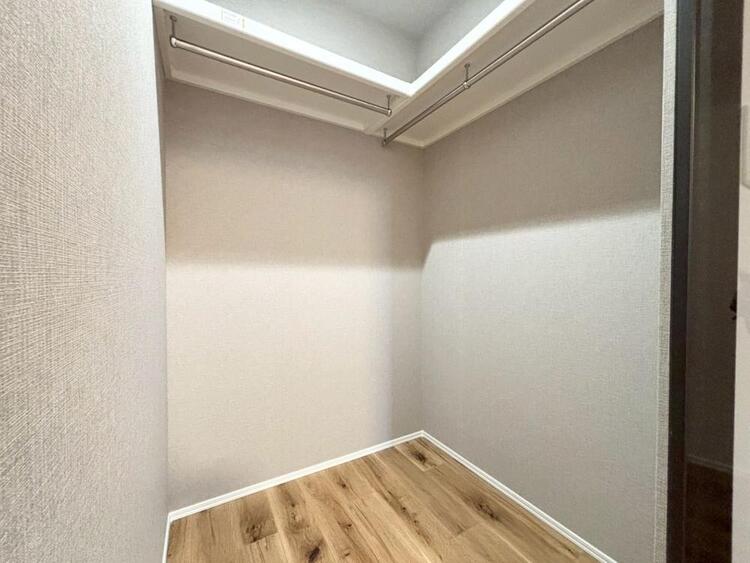 その他 収納スペースが付いていて、お部屋を広く使っていただけます。