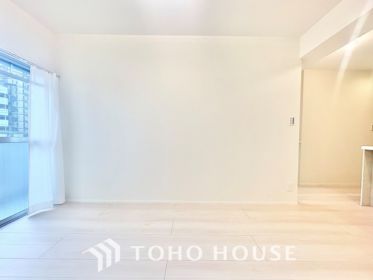 内装 【LIVING】◆住む喜び、楽しさ、感動◆を君と共有したい。いつまでもずっと家族を見渡せるこの広い空間で。