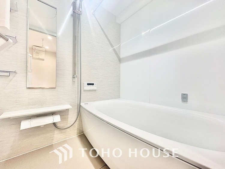 風呂 【BATHROOM】◆プライベートな空間◆simpleだからrelaxできるんです。こころもからだもキレイさっぱり。