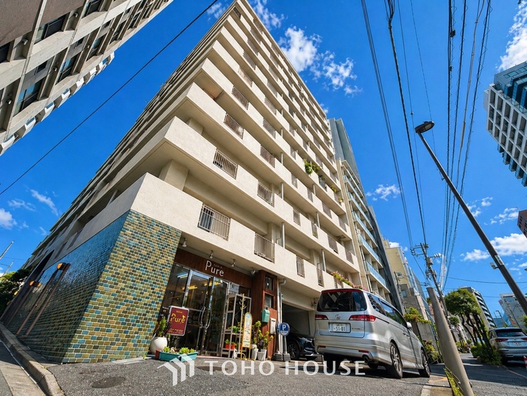 外観 ◆共有空間◆些細な事でほっぺを膨らまして怒る君。それでも僕達はこれからも一緒だよ。喧嘩をしても離れたくないから一つはさんだ同じ場所にいる。分かるよ。そこに君が