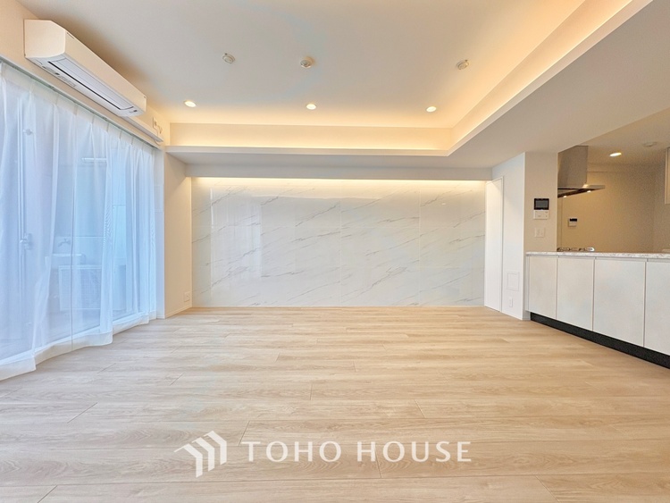 内装 「想像していた以上に広い」が写真を撮っているときの感想です。家事動線に配慮したプランによりご家族がくつろげる明るく広い空間が確保できました。