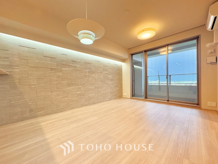 内装 明るいリビングこそ居心地のいい暮らしが待っているのだと思う。