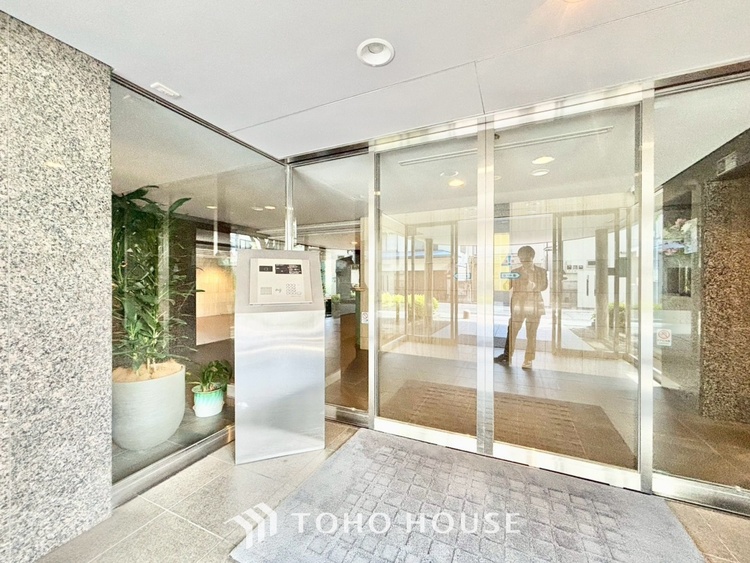 外観 ◆浴室◆の温もりを感じ、ふわりと寄り添う太陽の妖精たちが自然と僕達を微睡ませる。うとうとしたい訳ではないがそんな時間が嫌いじゃない自分がここにいる。