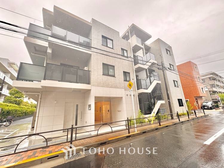 外観 現地に実際に行ってみることでしか感じられないことがたくさんあります。周辺環境や街の雰囲気など、たくさんのことを感じていただけます。