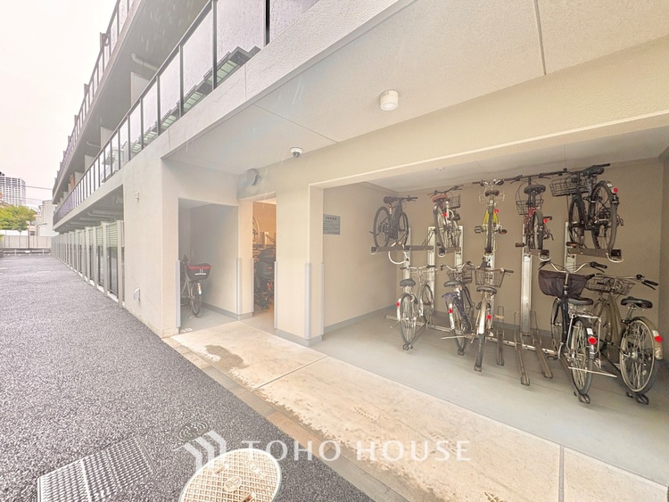 駐車場 現地に実際に行ってみることでしか感じられないことがたくさんあります。周辺環境や街の雰囲気など、たくさんのことを感じていただけます。