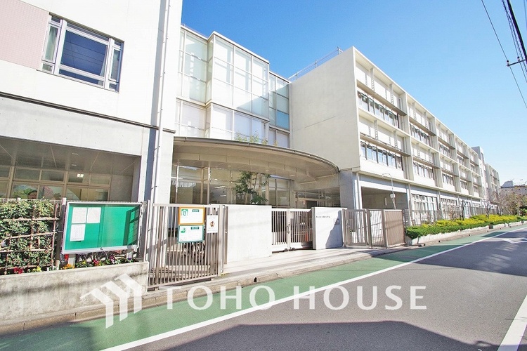 周辺 世田谷区立桜町小学校　距離800m