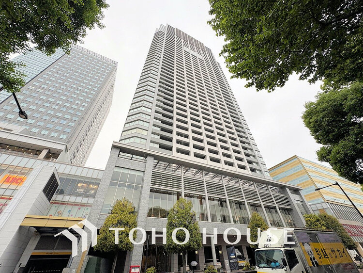 外観 〜全居室から東京スカイツリービュー〜商業施設「オリナス」直結のランドマークタワー〜大切なペットと暮らせるリノベーション住戸〜