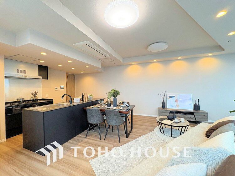 キッチン シンプルな部屋の雰囲気に溶け合うナチュラルキッチン