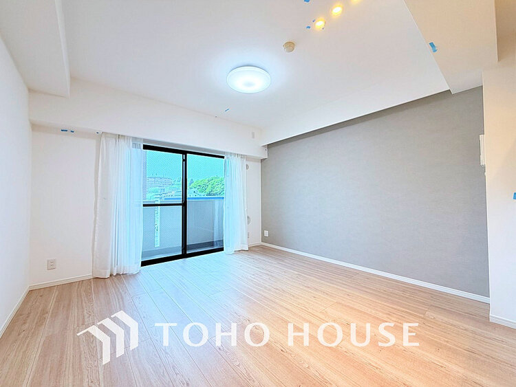 内装 1日の疲れを癒し、心地よく寛げるようゆったりとした広さをしています