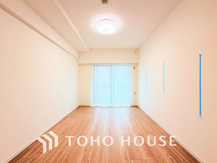 内装 採光もある洋室は、くつろぎのひと時を過ごすのにぴったり