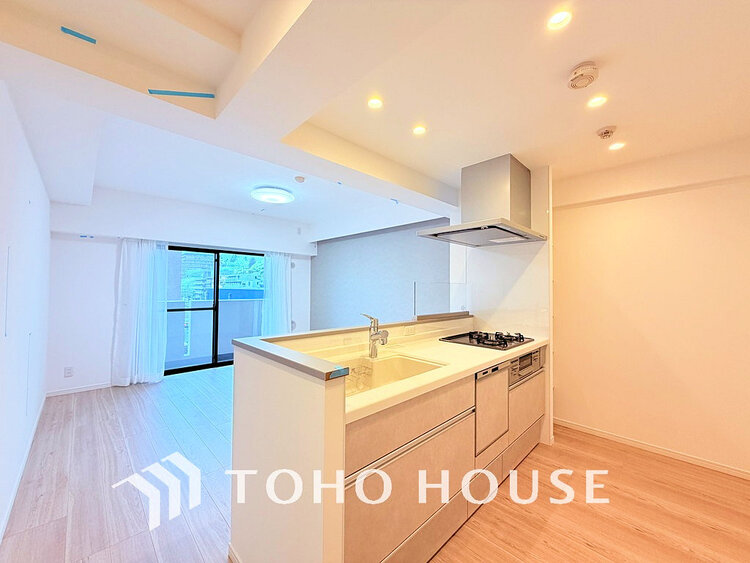 キッチン シンプルな部屋の雰囲気に溶け合うナチュラルキッチン