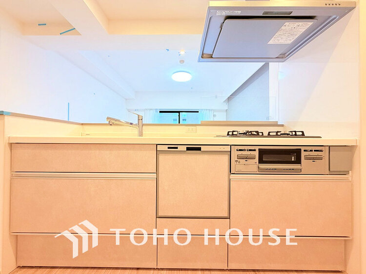 キッチン 落ち着きのあるカラーで統一された清潔感と気品が溢れるキッチン