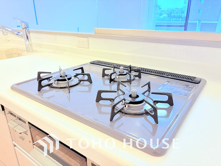 その他 3口ガスコンロでお料理のスピードもUP。効率よくお料理できますね