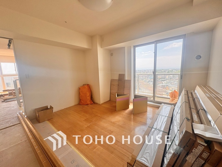 内装 【改装中】時を超えて愛されるデザインが、日常を特別なひとときへと昇華させます。この場所から、心満たされる豊かな食卓が始まります。