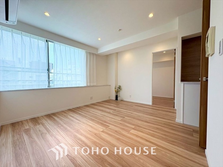 内装 ◆眩い◆光が燦々と入り、家族の笑顔を照らす。「いつまでも続いて」と願う夢のような毎日がここにある。