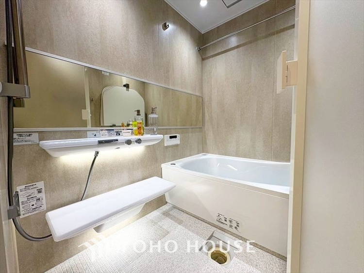 風呂 【BATHROOM】◆プライベートな空間◆simpleだからrelaxできるんです。こころもからだもキレイさっぱり。