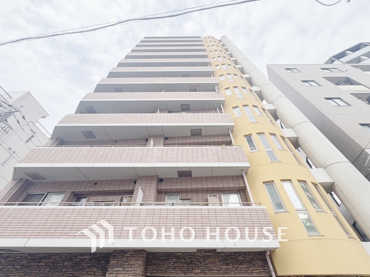 外観 【APPEARANCE】◆陽光◆が差し込む。この開放的な空間に家族の笑顔が集う。家族が一緒に過ごす空間は明るく、そして居心地よく。