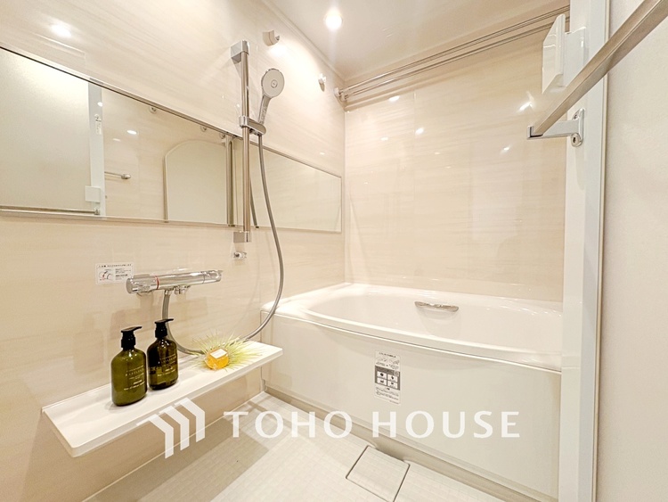 風呂 【BATHROOM】◆プライベートな空間◆simpleだからrelaxできるんです。こころもからだもキレイさっぱり。