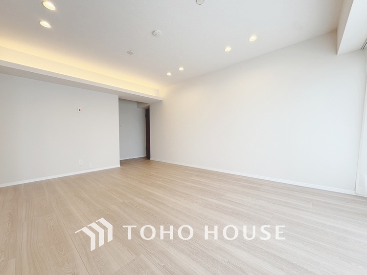 内装 【LIVING】◆陽光◆が差し込む。この開放的なLDKに家族の笑顔が集う。家族が一緒に過ごす空間は明るく、そして居心地よく。