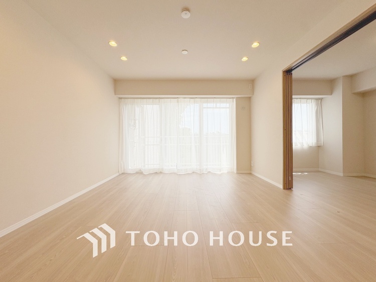 内装 【LIVING】◆Sunshine◆光が燦々と入り、いるだけで気持ちいい。「開放的でゆとりあるお部屋です。」