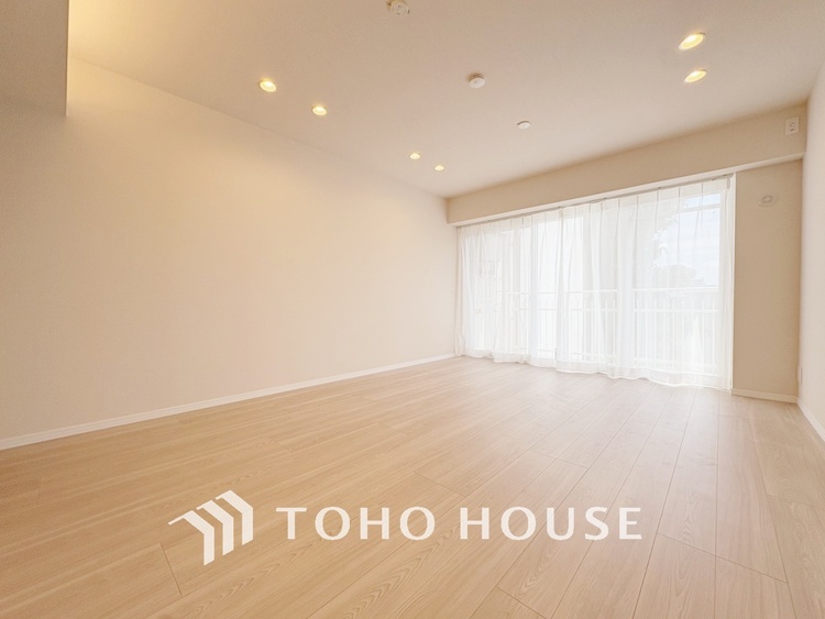 内装 【LIVING】◆simple is best◆無駄のない綺麗なつくりのリビングルームであなただけの暮らしを。