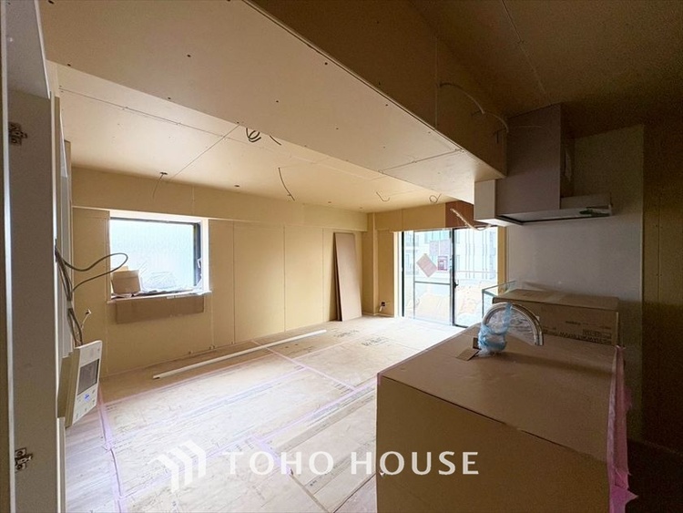 内装 現在改装中◆simple is best◆無駄のない綺麗なつくりのリビングルームであなただけの暮らしを。