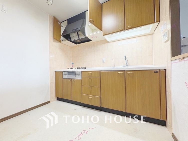 その他 現在改装中◆開放的◆後片付けが楽なシステムキッチン。収納スペースの充実！