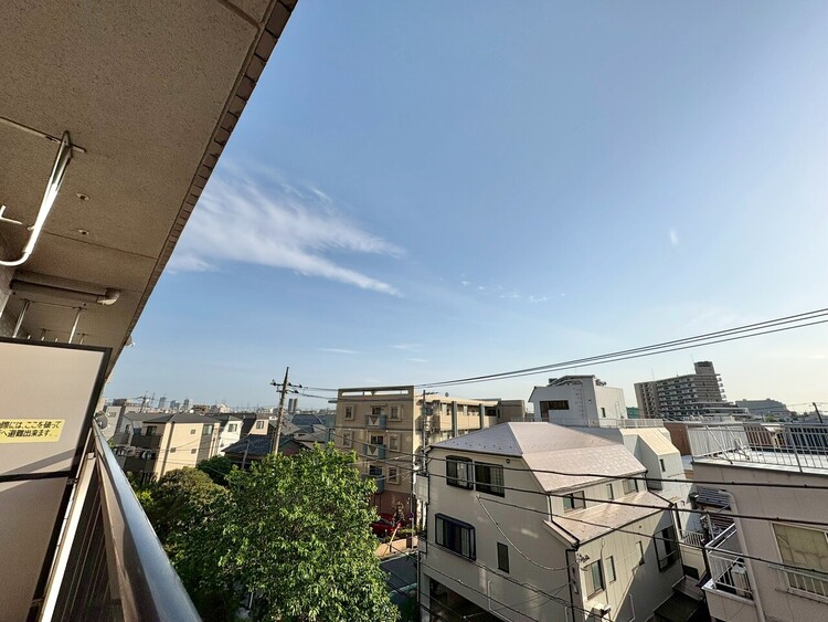 その他 眺望や窓からの景色が良いと、家で過ごす時間も快適です。