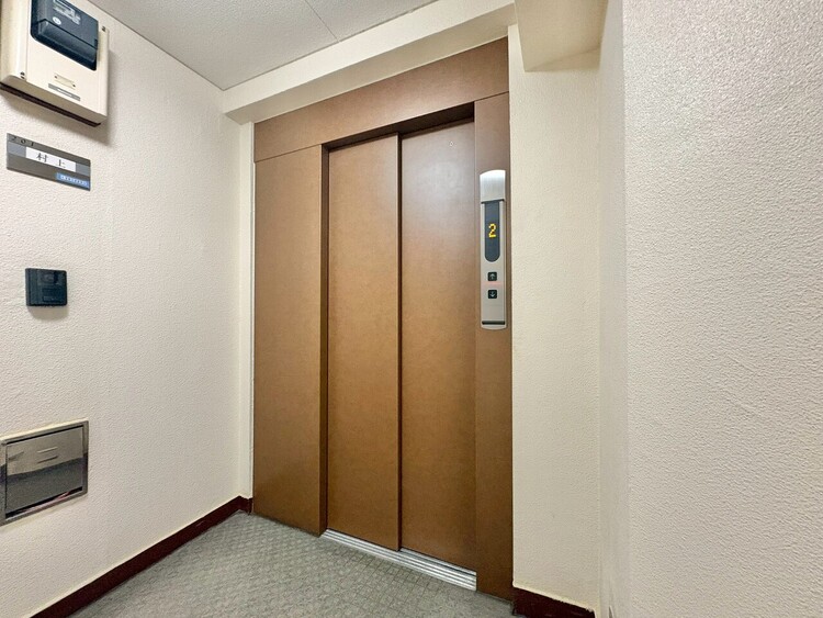 その他 エレベーター完備のため荷物が多くなっても安心。