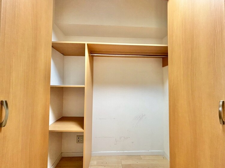 その他 家電やスーツケース、ストック品など何でも片付く嬉しい空間です。