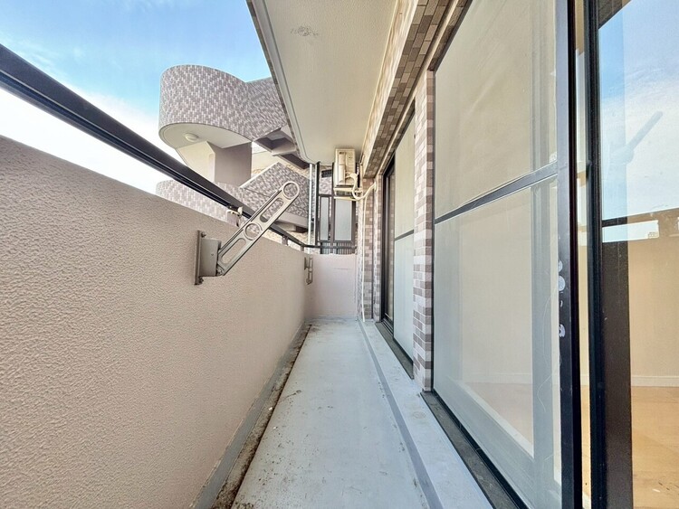 その他 朝の澄んだ空気や、夕方に吹く清々しい風を感じられるバルコニー。