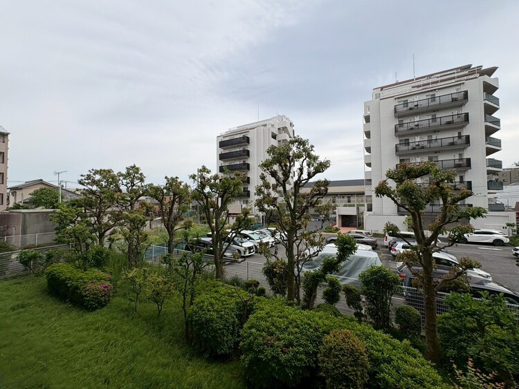 その他 眺望や窓からの景色が良いと、家で過ごす時間も快適です。
