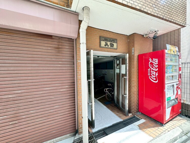 その他 上質感漂う玄関アプローチです。