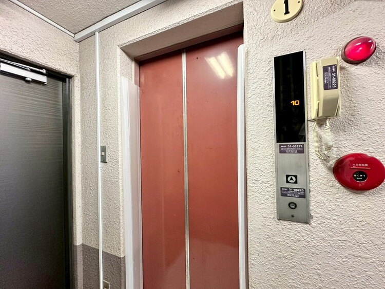 その他 エレベーター完備のため荷物が多くなっても安心。