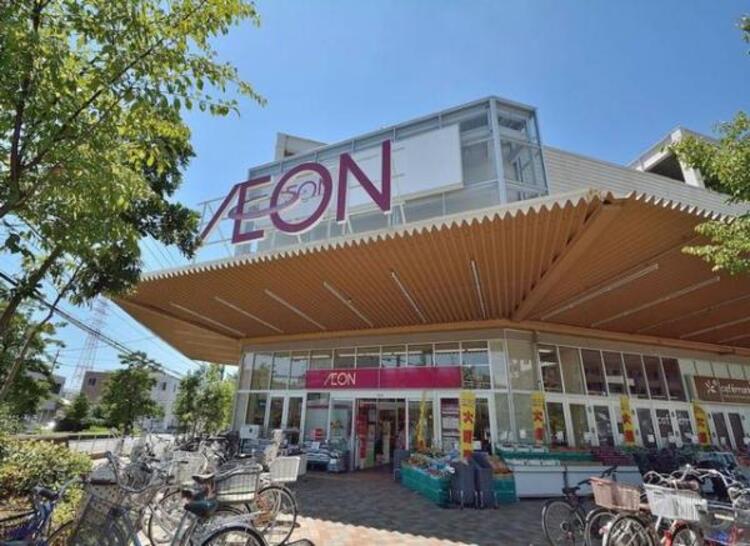 周辺 イオン横浜新吉田店　350m	