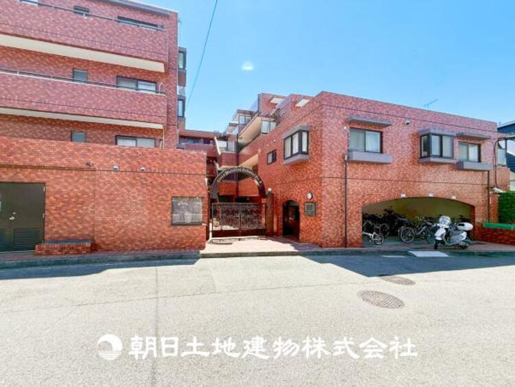 外観 【外観写真】時間のゆとりと空間、暖かな陽光がもたらす光と風を独占してください。新しい暮らしが始まります。