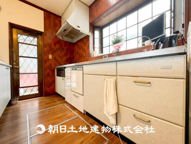 外観 【外観写真】時間のゆとりと空間、暖かな陽光がもたらす光と風を独占してください。新しい暮らしが始まります。