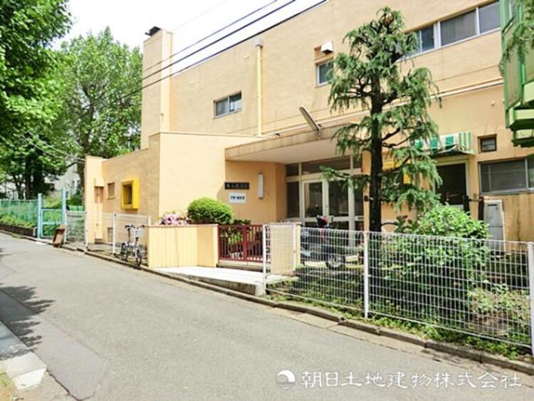 周辺 【笹山保育園】1020ｍ　大規模すぎずアットホームな雰囲気がある保育園です。団地エリアの穏やかな雰囲気の中で、給食など日常生活を大切に基礎力をしっかり育みます。